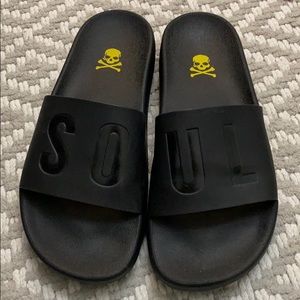 SoulCycle Slides Size Women’s 8 (Fits for size 7)